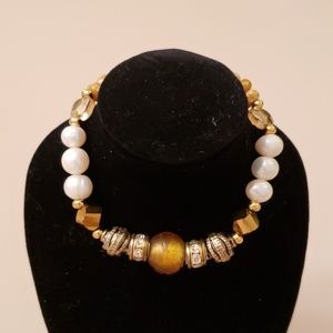 NWOT Pearl & Amber bracelet colored bracelet
